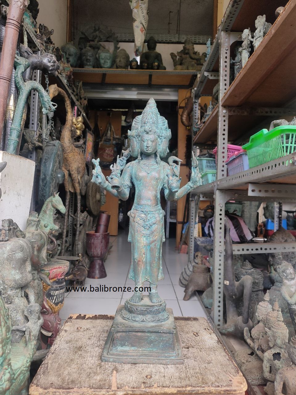 1069 Standing Brahma 50 cm NSK